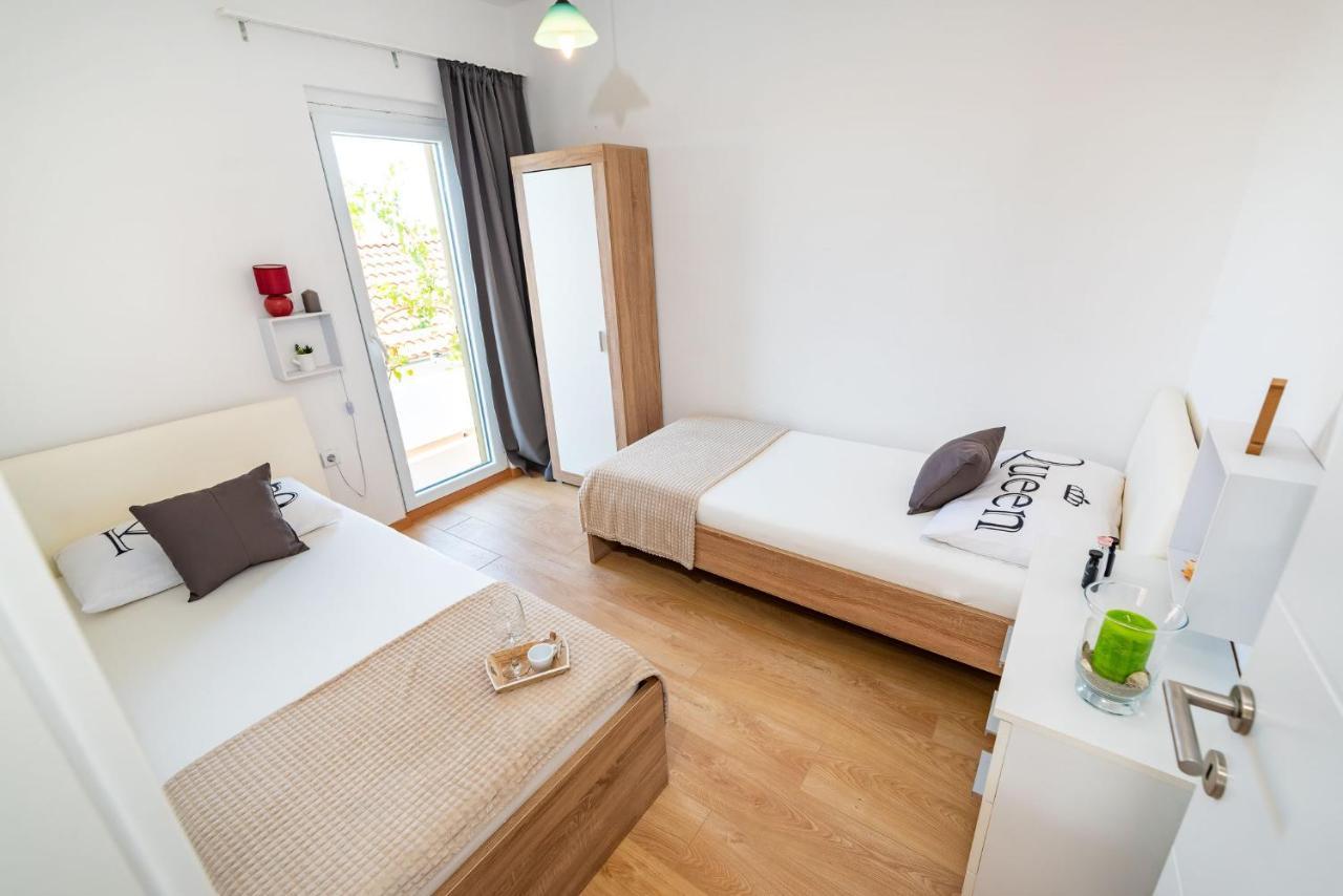 Apartment Maia Lena For Family Jasenice  Εξωτερικό φωτογραφία