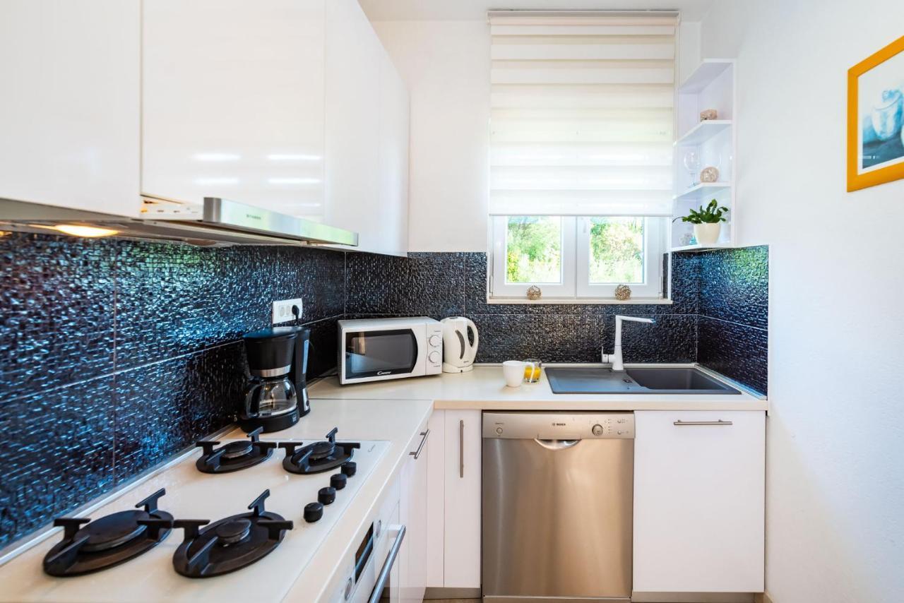 Apartment Maia Lena For Family Jasenice  Εξωτερικό φωτογραφία